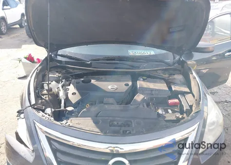 2013 Nissan Altima 2.5 S из США, поврежденный, VIN 1N4AL3AP7DC243601